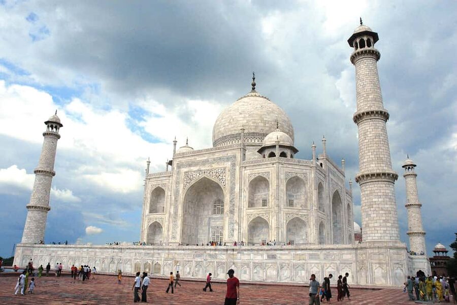 From Delhi: 8-Day Golden Triangle Jodhpur Udaipur Tour - Day 2: Old and New Delhi in one long day