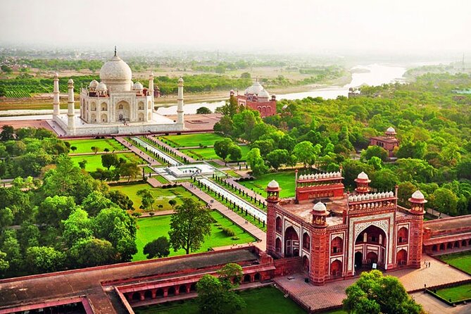 From Delhi: Agra Overnight With Fatehpur Sikri All Inclusive - Agra Fort at 3 PM