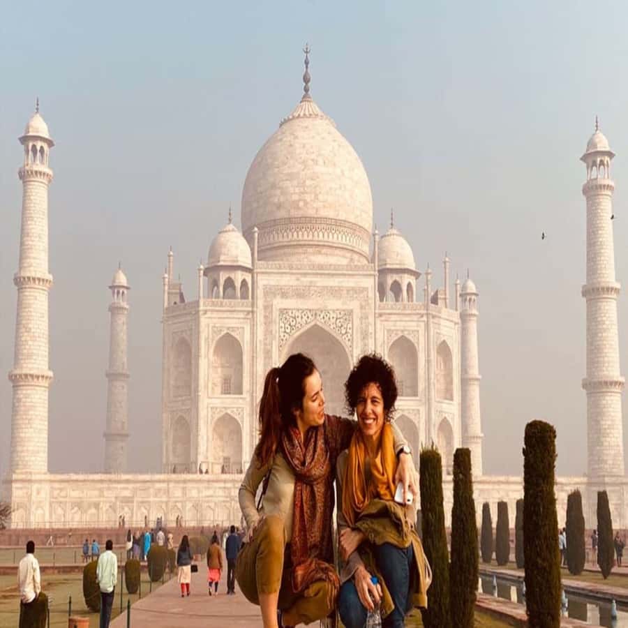 From Delhi: Agra Private Tour with Fast Entry to Taj mahal - Baby Taj and the smaller details