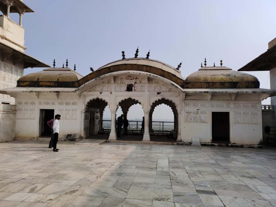 From Delhi: Agra Private Tour with Fast Entry to Taj mahal - Mehtab Bagh, only if the schedule holds