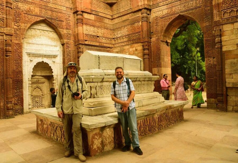 From Delhi Airport: Guided Layover Delhi City Tour - Food, shopping, and what is not included
