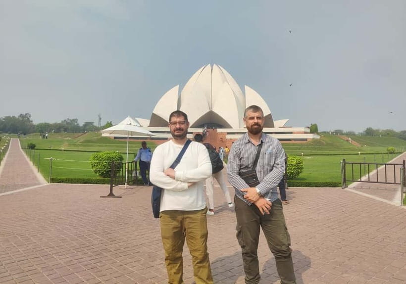 From Delhi Airport: Guided Layover Tour of Old & New Delhi - Key points to know before booking