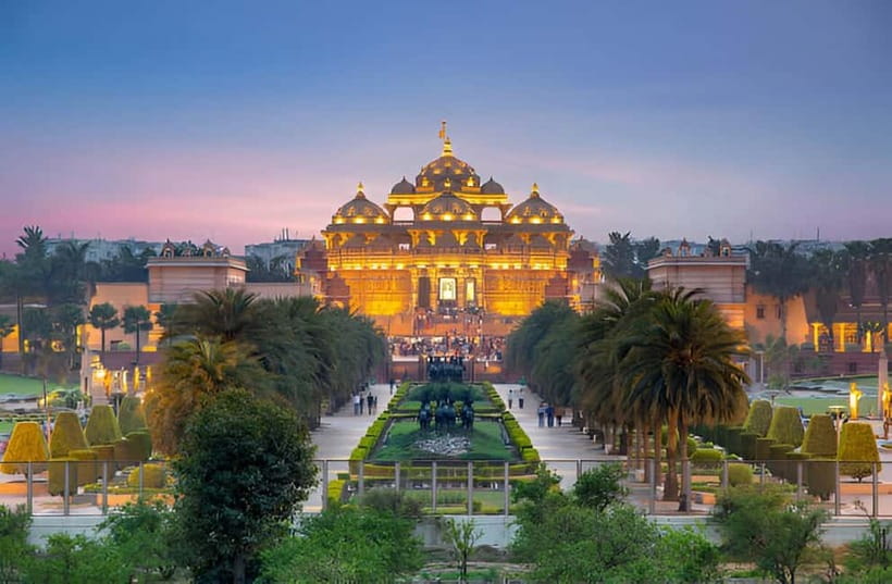 From Delhi Airport: Guided Layover Tour of Old & New Delhi - Choosing between four, five, six, and eight hours