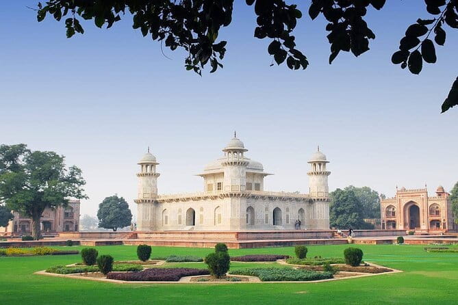 From Delhi: All-Inclusive Taj Mahal and Agra City Tour By Car - Three hours at the Taj Mahal