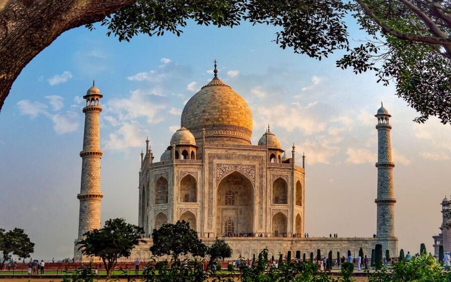 From Delhi:All Inclusive Taj Mahal Day Tour by Fastest Train - Why the fast train makes Agra practical