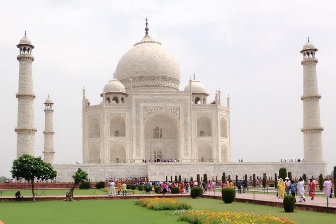 From Delhi : All Inclusive Taj Mahal Tour by Gatimaan Express - Two hours at the Taj Mahal