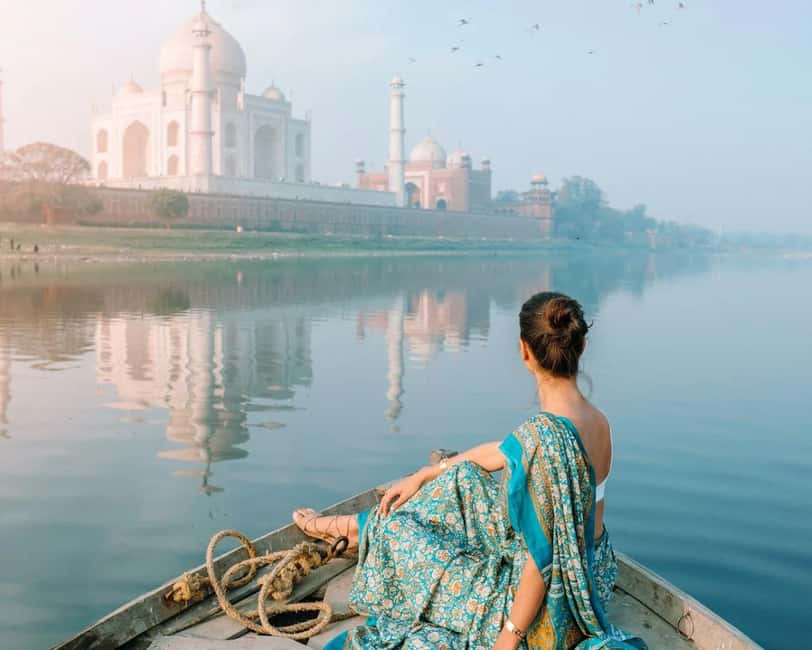 From Delhi Exclusive Taj Mahal Private Tour with Luxury Car - Lunch at a 5-star hotel