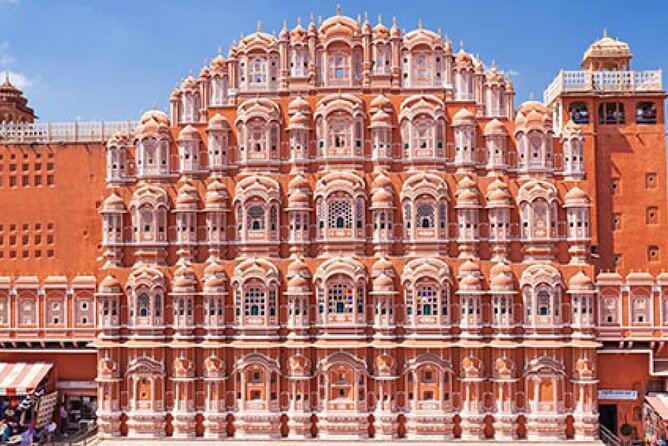 From Delhi: Jaipur Private City Tour by Car – All Inclusive - A private car makes the distance manageable