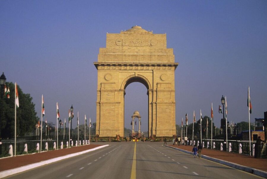 From Delhi: Old & New Delhi Layover Half or Full-Day Tour - Humayun’s Tomb and the Mughal connection