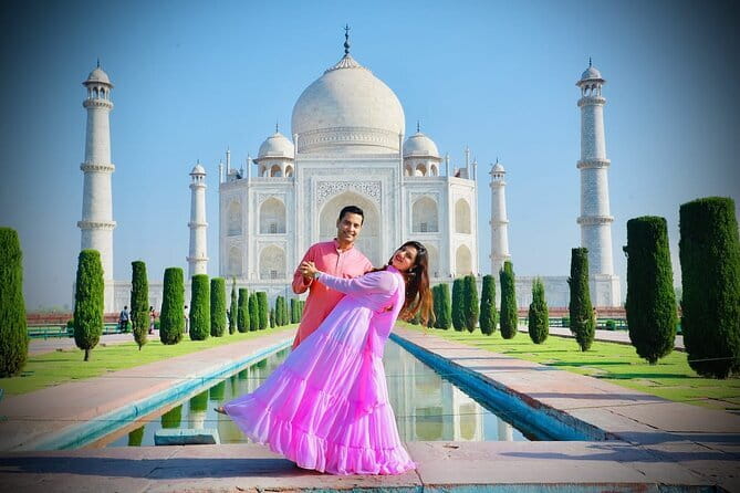 From Delhi: Overnight Taj Mahal & Agra City Tour by Car - Day one: the road from Delhi to Agra