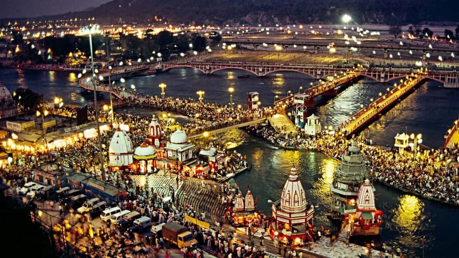From Delhi: Private Guided Day Trip to Haridwar & Rishikesh - Haridwar markets and the value of a private guide