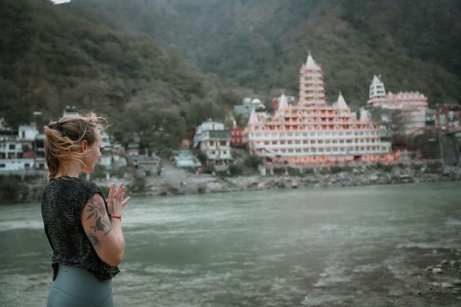 From Delhi: Private Rishikesh and Haridwar Day Tour by Car - Har Ki Pauri and the sacred riverfront