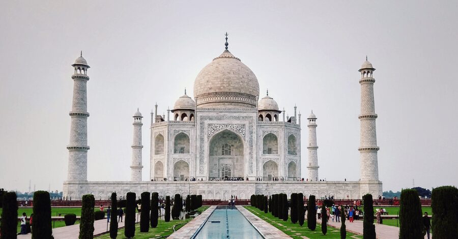 From Delhi: Private Taj Mahal & Agra Day Trip by Car or Rail - Practical details before you reserve