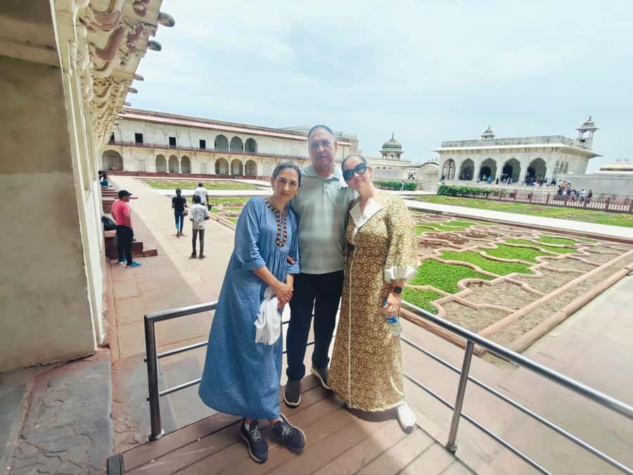 From Delhi: Private Taj Mahal Day Tour with Fast-Track Entry - Who should book this Agra day tour?