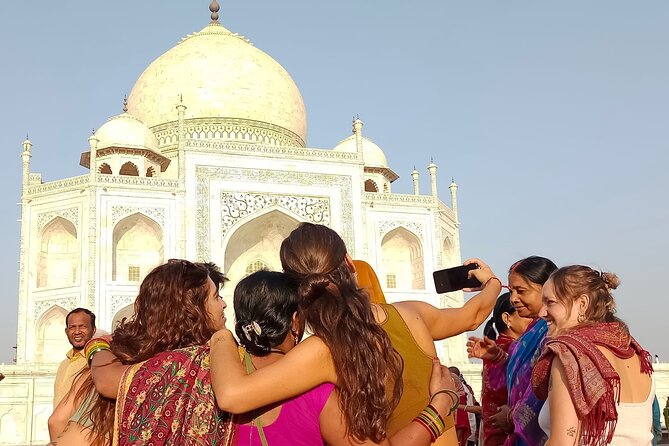 From Delhi: Private Taj Mahal Photoshoot in Indian Ethnic Attire - The guide and photographer can shape the day