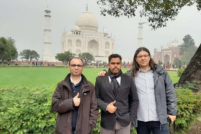 From Delhi: Private Taj Mahal Sunrise, Baby Taj & Fort Tour - Lunch and the value of a private schedule