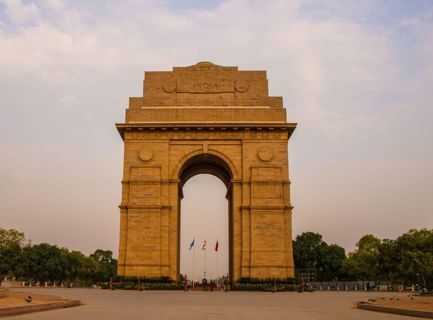 From Delhi: Sunrise Taj Mahal and Agra City Day Tour By Car - What the guides add to the day