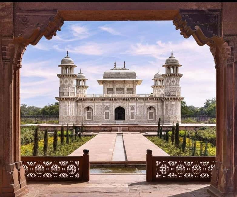 From Delhi: Taj Mahal & Agra City Private Tour By Suv Car - Lunch in Agra, with the package details checked first