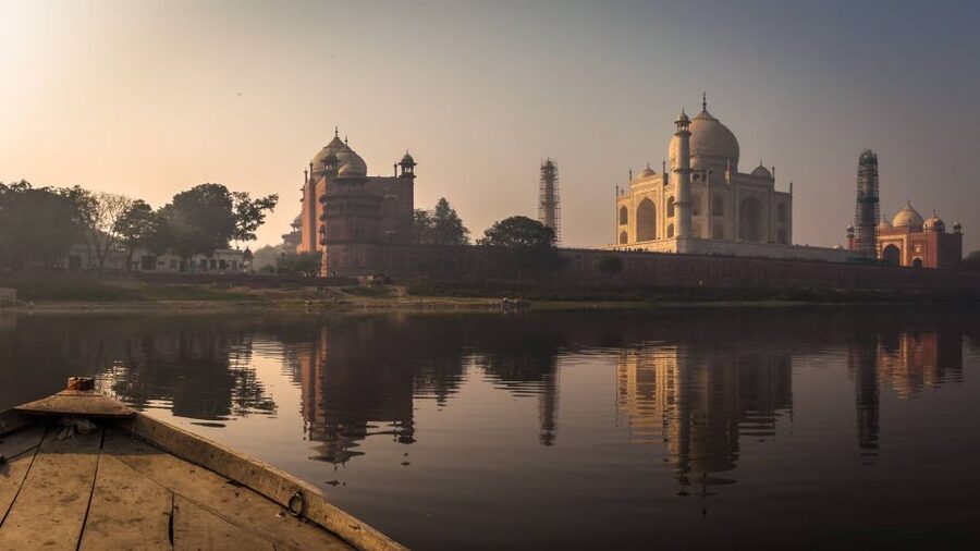 From Delhi: Taj Mahal & Agra Fort Private Tour with Options - Reading Agra Fort After the Taj