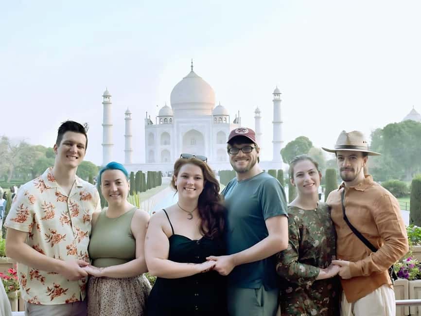 From Delhi: Taj Mahal & Agra Fort Shared Group Tour - Seeing the Taj Mahal with a local guide
