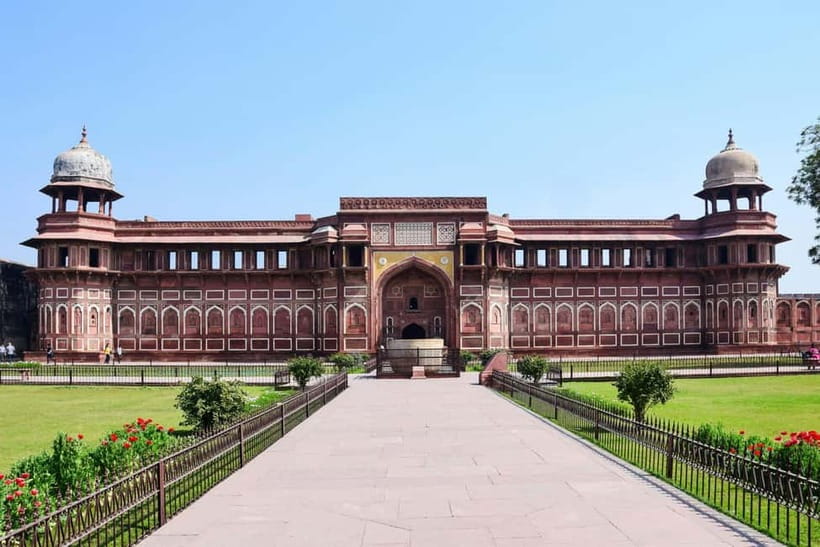 From Delhi: Taj Mahal, Agra & Mathura Tour by Car - Agra Fort, the Mughal counterpoint