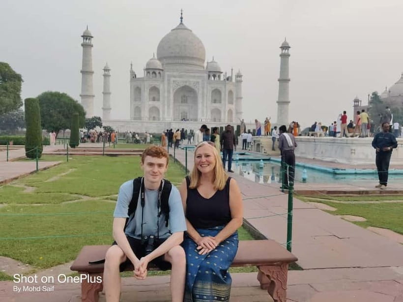 From Delhi: Taj Mahal & Agra Private Day Trip with Transfers - Finding the delicate details of the Baby Taj