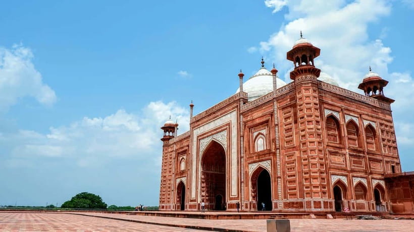 From Delhi: Taj Mahal & Agra Tour with Lunch at Marriott - The quieter Baby Taj