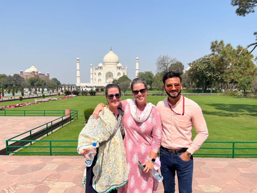 From Delhi: Taj Mahal and Agra Day Tour by Super-fast Train - The Baby Taj in 30 minutes