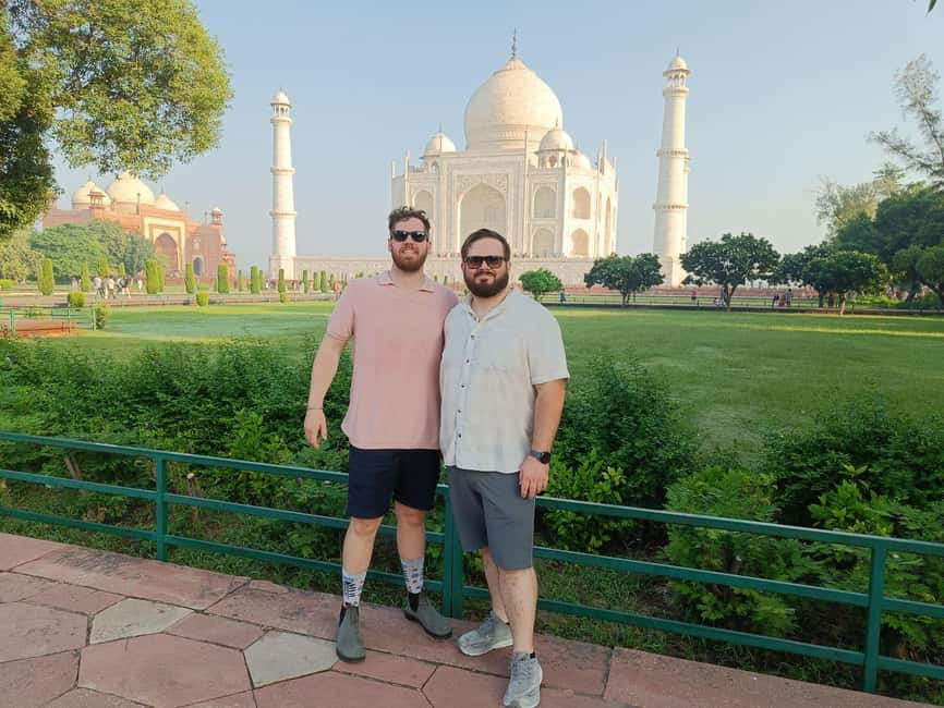 From Delhi: Taj Mahal Luxury Day Tour By Superfast Train - Key points to know before booking