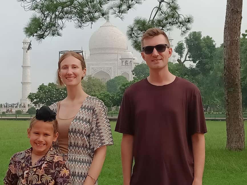 From Delhi: Taj Mahal Luxury Day Tour By Superfast Train - The Baby Taj rewards a closer look