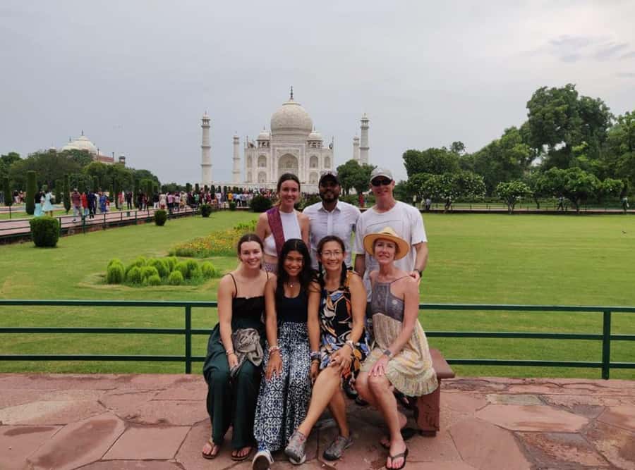 From Delhi: Taj Mahal Sunrise, Agra Fort & Baby Taj Day Tour - What the guides add to the day