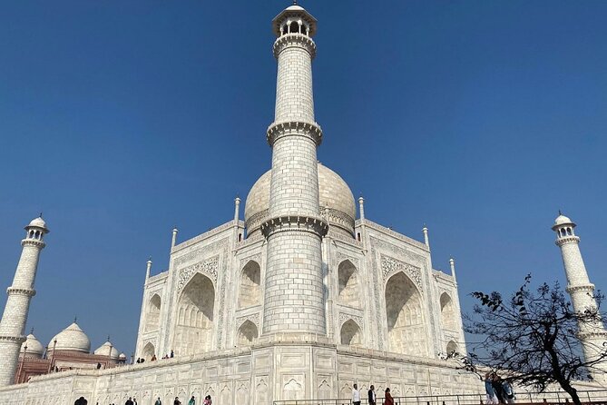 From Delhi: Taj Mahal Sunrise, Baby Taj & Agra Fort Private Tour - Agra Fort reveals the Mughal working world