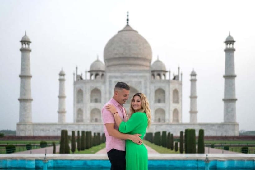 From Delhi: Taj Mahal Tour with Professional Photographer - Making the Photographer Worthwhile