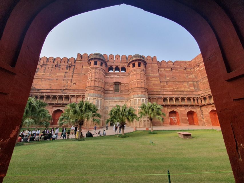From Delhi: Taj Mahal Tour with Professional Photographer - What the Low Price Really Means
