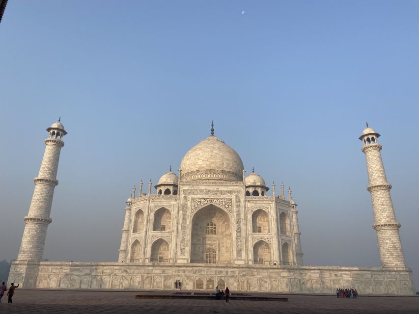 From Jaipur : Taj Mahal & Agra fort Tour and Drop Delhi - The guide can shape the whole experience