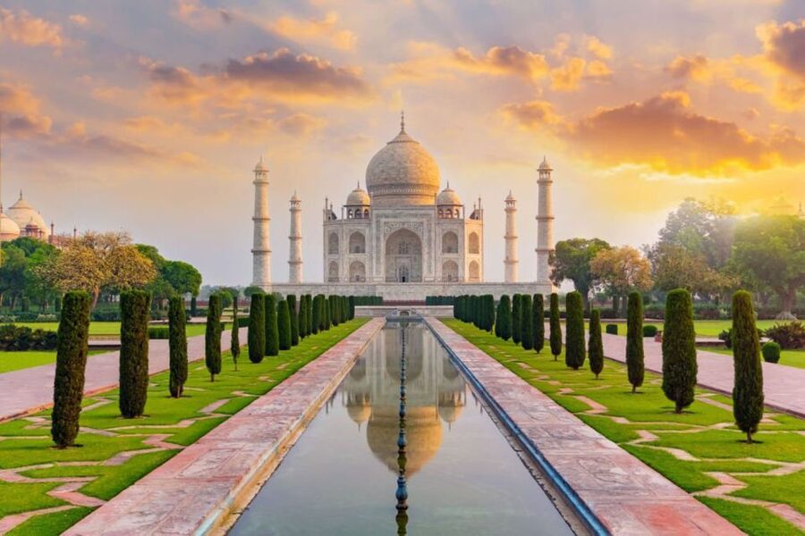 From New Delhi: 2-Day Taj Mahal Sunrise and Sunset Tour - Sunset at Mehtab Bagh