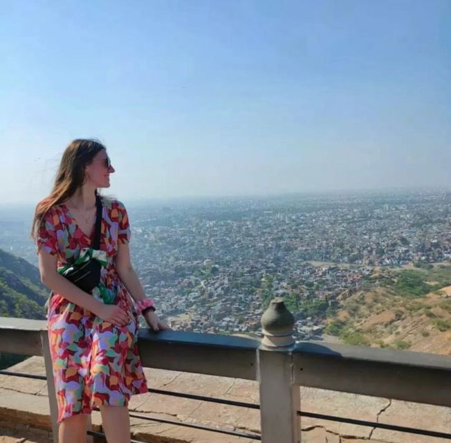 From New Delhi: Jaipur Private Day Trip with Guide - Jal Mahal, a calm pause by the water