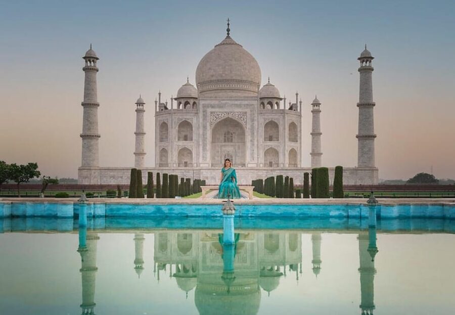 From New Delhi: Taj Mahal and Elephant Conservation Centre - The best way to prepare for this Agra day