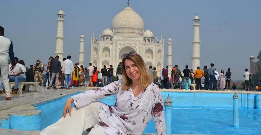 From New Delhi: Taj Mahal and Elephant Conservation Centre - Meeting the Taj Mahal with an Agra guide