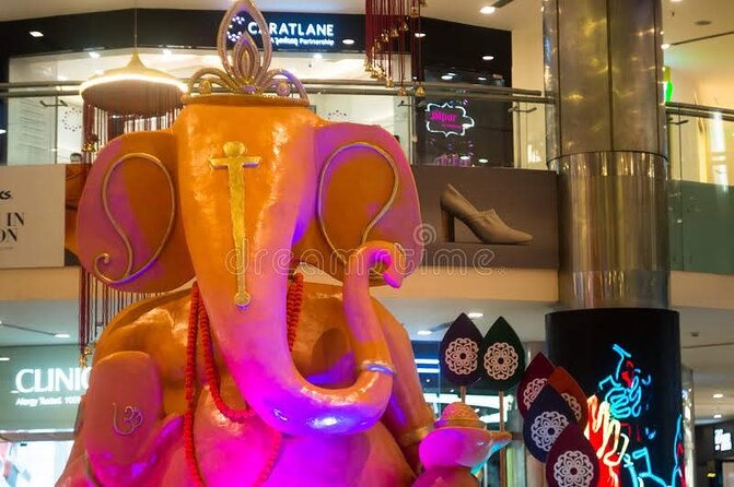 Full Day Customized Delhi Shopping Tour With Female Consultant - A shopping day built around your wish list