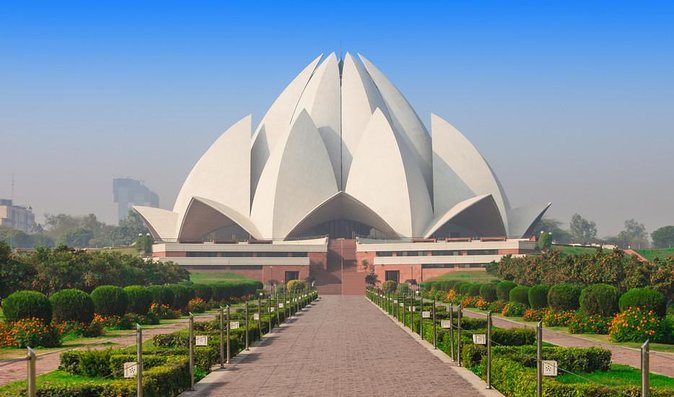 Full Day Delhi Temple Tour - Clothing, phones, shoes, and daily comfort