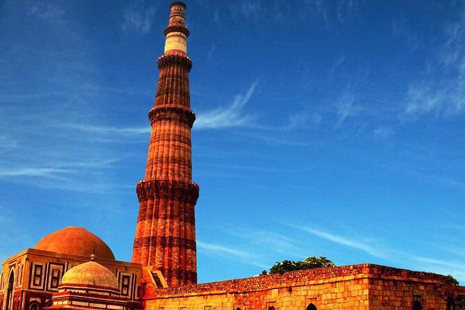 Full Day Old and New Delhi City tour - Qutub Minar, Delhi’s dramatic opening view