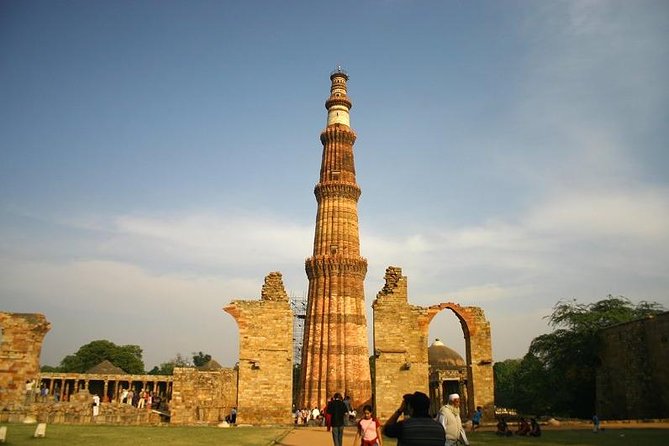 Full Day Private Custom Tour of New Delhi - Jama Masjid and the scale of Old Delhi
