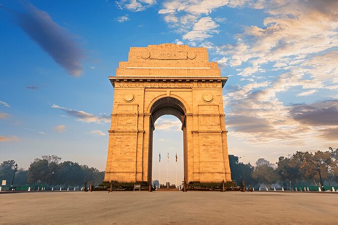 Full Day Private Delhi Sightseeing Tour with Local Guide - India Gate and the ceremonial center