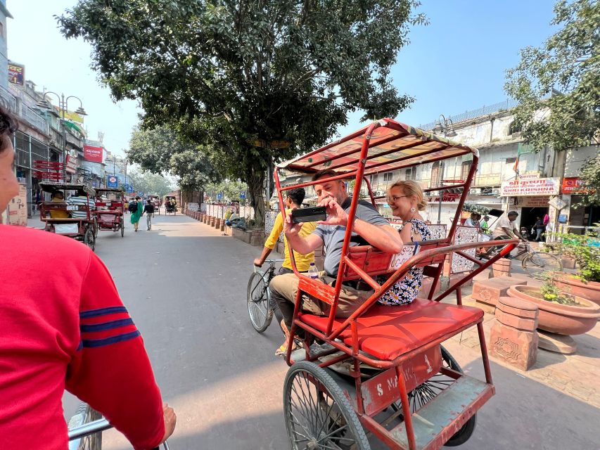 Full-Day Private Old and New Delhi Combo Tour - Guide Language, Pace, and Practical Comfort