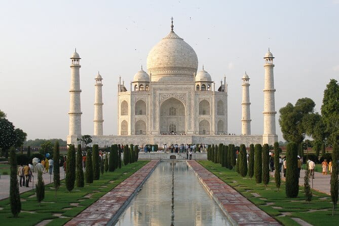 Full-Day Private Taj Mahal and Agra Fort Tour by Car from Delhi - Lunch at the Courtyard by Marriott Agra