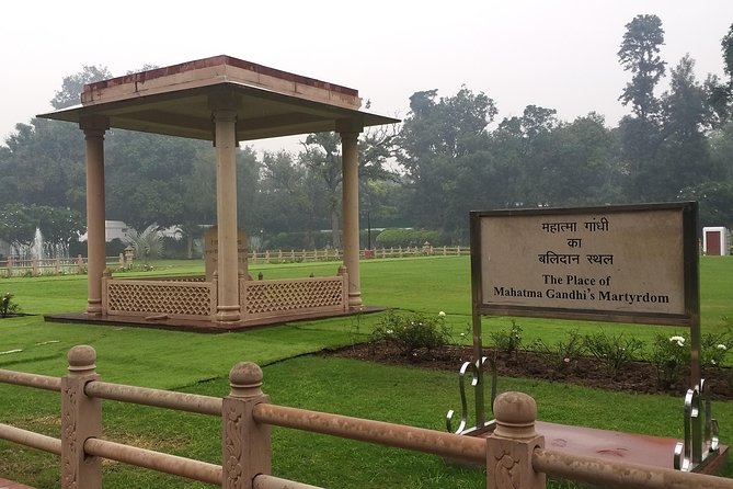 Full Day Tour of Delhi With Guide & Entrances - What your guide and car add