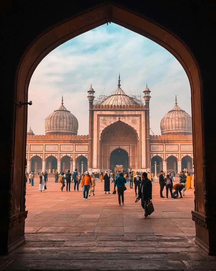 Full Day Tour of Old & New Delhi with India Iconic Red fort - Qutub Minar, a 73-Meter Landmark