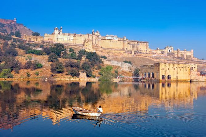 Golden Triangle 5 Days Private Tour from Delhi - Day one: Old Delhi and New Delhi in eight hours
