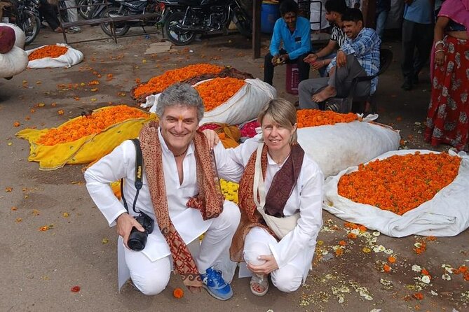 Golden triangle & The Burning city Varanasi 9 Nights - Delhi’s first look: Jama Masjid, Lotus Temple, and India Gate